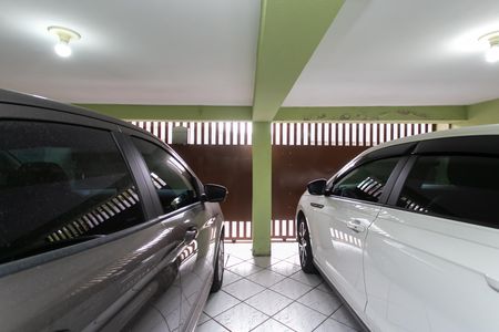 Casa à venda com 120m², 3 quartos e 2 vagas Casa à venda com 120m², 3 quartos e 2 vagasGaragem