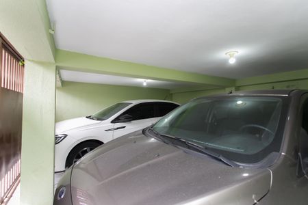 Casa à venda com 120m², 3 quartos e 2 vagas Casa à venda com 120m², 3 quartos e 2 vagasGaragem