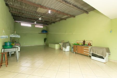 Casa à venda com 120m², 3 quartos e 2 vagas Casa à venda com 120m², 3 quartos e 2 vagasÁrea de Serviço / Terraço