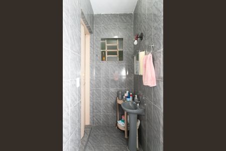 Casa à venda com 120m², 3 quartos e 2 vagas Casa à venda com 120m², 3 quartos e 2 vagasBanheiro 3