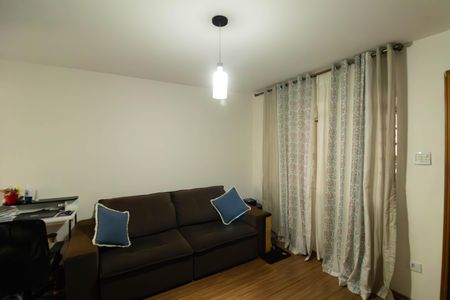 Casa à venda com 111m², 3 quartos e 2 vagas