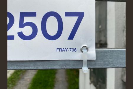 Casa para alugar com 94m², 2 quartos e 1 vagaPlaquinha Cod FRAY-706