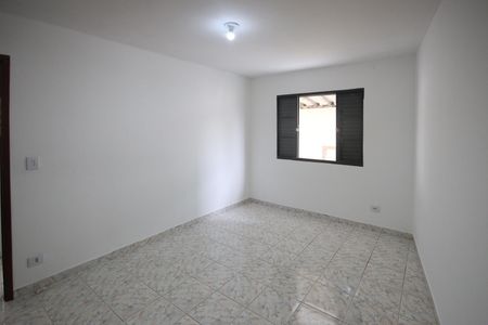 Casa para alugar com 94m², 2 quartos e sem vagaQuarto 1