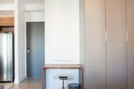Sala/quarto de apartamento para alugar com 1 quarto, 47m² em Vila Nova Conceição, São Paulo
