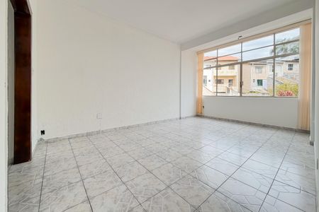 Apartamento para alugar com 74m², 2 quartos e 1 vagaSala