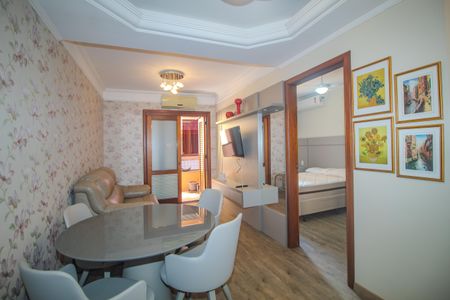 Sala de apartamento à venda com 1 quarto, 45m² em Azenha, Porto Alegre