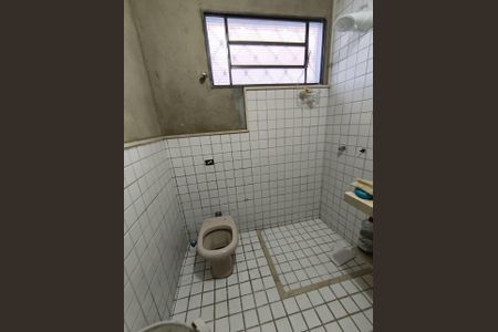 Banheiro de casa para alugar com 3 quartos, 112m² em Conjunto Habitacional Jardim das Palmeiras, Ribeirão Preto