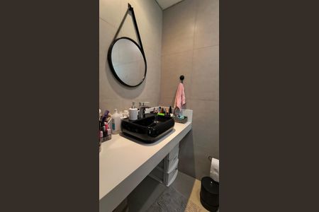 Casa de condomínio à venda com 350m², 4 quartos e 4 vagasBanheiro da Suíte 4