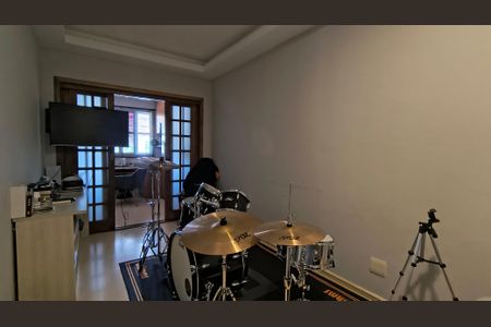 Casa de condomínio à venda com 350m², 4 quartos e 4 vagasEscritório 