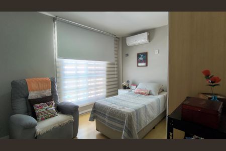Casa de condomínio à venda com 350m², 4 quartos e 4 vagasSuíte 3