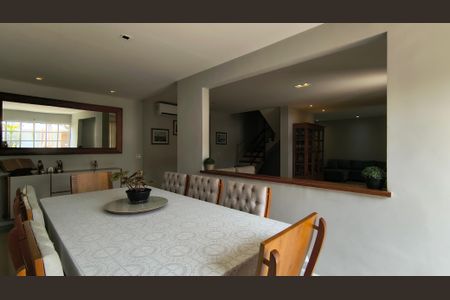 Sala de casa de condomínio à venda com 4 quartos, 350m² em Recreio dos Bandeirantes, Rio de Janeiro