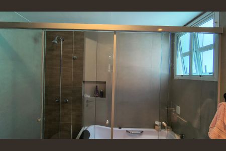 Casa de condomínio à venda com 350m², 4 quartos e 4 vagasBanheiro da Suíte 1