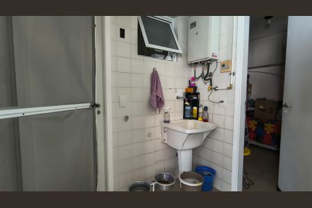 Casa de condomínio à venda com 350m², 4 quartos e 4 vagasÁrea de Serviço 