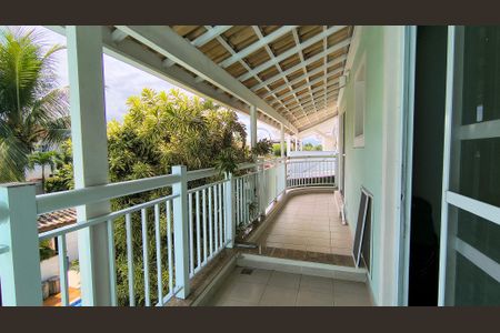 Casa de condomínio à venda com 350m², 4 quartos e 4 vagasVaranda da Suíte 1