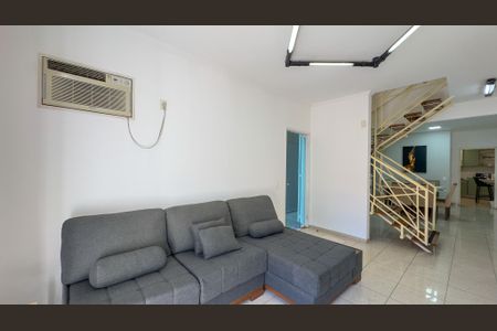 Sala de casa à venda com 4 quartos, 305m² em Jardim Monte Azul, São Paulo