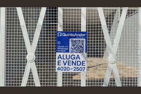 Fachada de casa à venda com 4 quartos, 305m² em Jardim Monte Azul, São Paulo