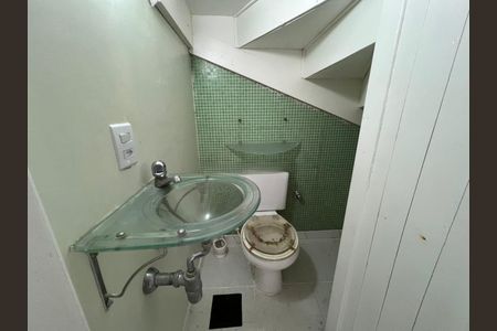 Casa de condomínio para alugar com 80m², 2 quartos e 2 vagas Casa de condomínio para alugar com 80m², 2 quartos e 2 vagasLavabo