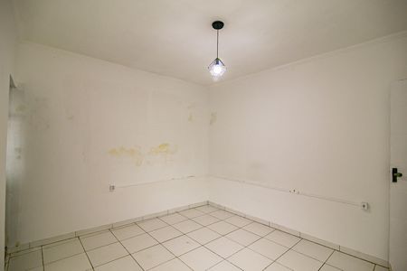 Casa para alugar com 125m², 2 quartos e 2 vagas Casa para alugar com 125m², 2 quartos e 2 vagasSuite