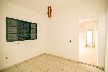 Casa para alugar com 125m², 2 quartos e 2 vagas Casa para alugar com 125m², 2 quartos e 2 vagasSala jantar