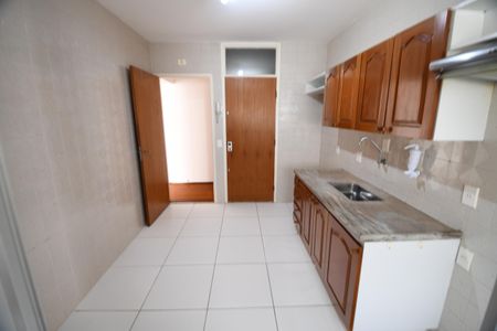 Apartamento à venda com 78m², 2 quartos e 1 vagaCozinha