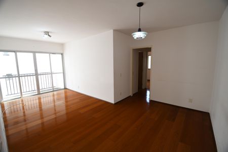 Apartamento à venda com 78m², 2 quartos e 1 vagaSala