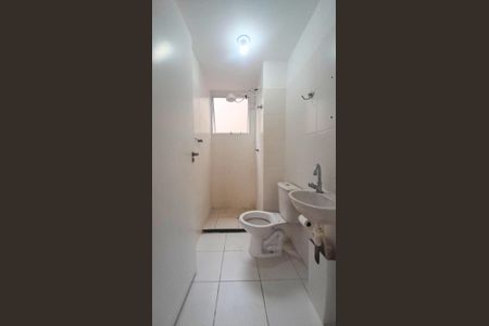 Banheiro  de apartamento para alugar com 2 quartos, 41m² em Estância Velha, Canoas