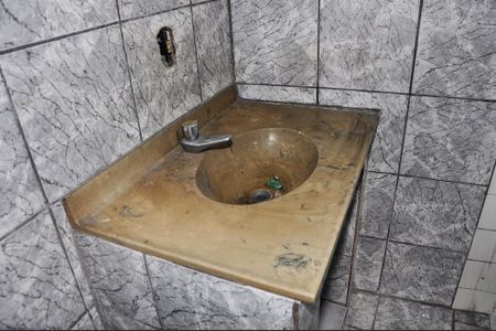 Casa para alugar com 20m², 1 quarto e sem vaga Casa para alugar com 20m², 1 quarto e sem vagaDetalhe - Banheiro Social