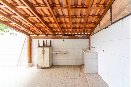 Apartamento à venda com 72m², 2 quartos e 1 vagaÁrea de Serviço