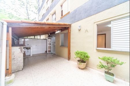 Apartamento à venda com 72m², 2 quartos e 1 vagaÁrea de Serviço e Quintal 