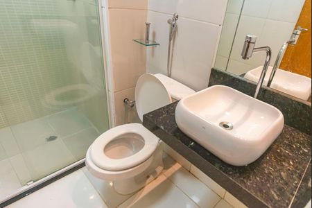 Apartamento à venda com 72m², 2 quartos e 1 vagaBanheiro 