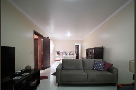 Casa à venda com 175m², 5 quartos e 4 vagas