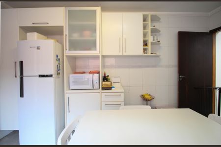 Casa à venda com 175m², 5 quartos e 4 vagas