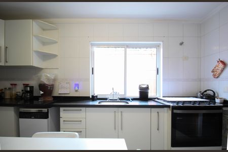 Casa à venda com 175m², 5 quartos e 4 vagas