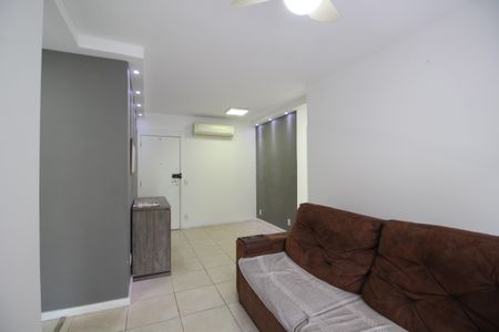 Sala de apartamento para alugar com 2 quartos, 70m² em Barra Olímpica, Rio de Janeiro