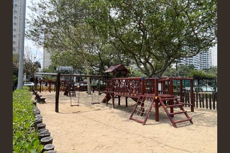 Apartamento para alugar com 70m², 2 quartos e 1 vagaPlayground