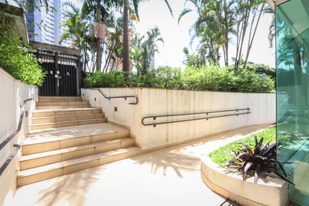 Apartamento para alugar com 89m², 2 quartos e 2 vagas Apartamento para alugar com 89m², 2 quartos e 2 vagasEntrada