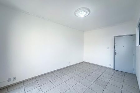 Apartamento para alugar com 70m², 2 quartos e sem vaga Apartamento para alugar com 70m², 2 quartos e sem vagaSala