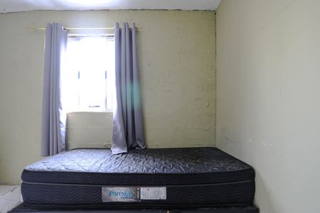 Dormitório de kitnet/studio para alugar com 1 quarto, 9m² em Jardim Betania, Mogi das Cruzes