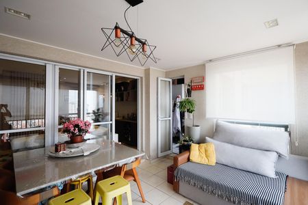 Apartamento à venda com 82m², 3 quartos e 1 vagaVaranda 