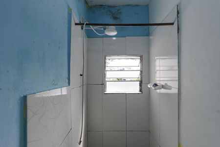 Banheiro de kitnet/studio para alugar com 1 quarto, 9m² em Jardim Betania, Mogi das Cruzes