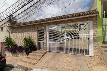 Casa de condomínio para alugar com 64m², 2 quartos e 1 vaga Casa de condomínio para alugar com 64m², 2 quartos e 1 vagaFachada