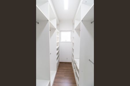 Apartamento para alugar com 139m², 3 quartos e 2 vagasCloset da suíte
