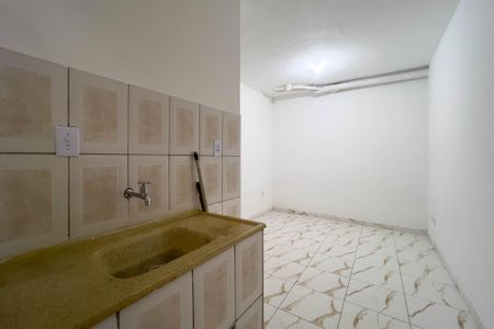 Quarto de kitnet/studio para alugar com 1 quarto, 28m² em Liberdade, São Paulo