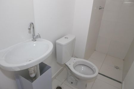 Apartamento para alugar com 28m², 2 quartos e sem vaga Apartamento para alugar com 28m², 2 quartos e sem vagaBanheiro