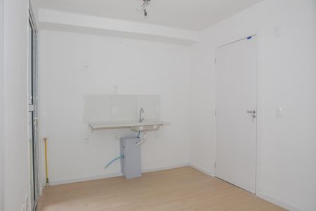 Sala e Cozinha de apartamento para alugar com 2 quartos, 28m² em Água Branca, São Paulo
