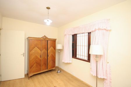 Casa para alugar com 160m², 4 quartos e 2 vagasQuarto 1