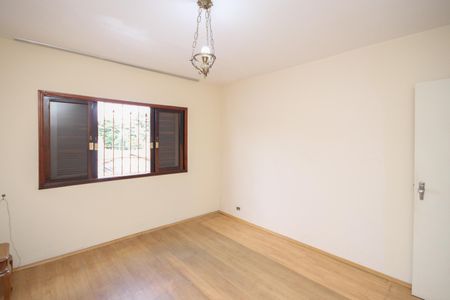 Casa para alugar com 160m², 4 quartos e 2 vagasQuarto 4