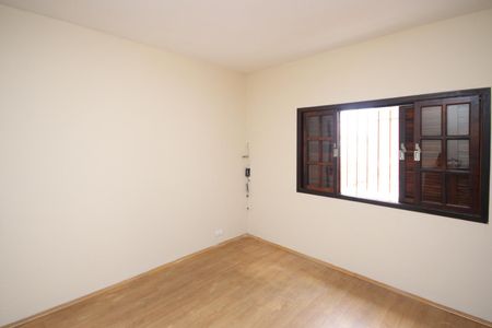 Casa para alugar com 160m², 4 quartos e 2 vagasQuarto 2