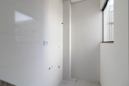 Apartamento à venda com 44m², 2 quartos e sem vagaCozinha e Área de Serviço