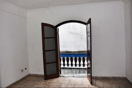 Casa para alugar com 60m², 2 quartos e sem vagaDetalhe - Quarto 01 com Varanda